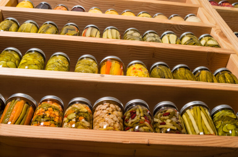 How to Start Putting Together a Food Storage